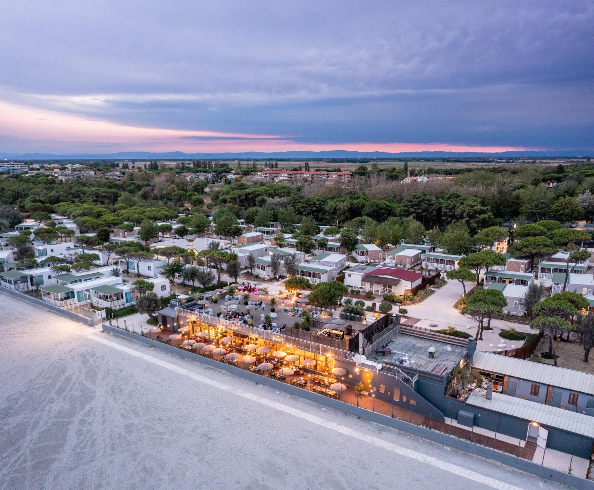 Club Del Sole Pini Boutique Resort Punta Marina Bagian luar foto